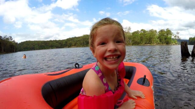 Camping Beehive Point - the kids are pure excited