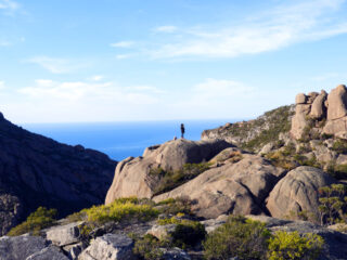Mt Amos Hike, Tasmania Mt Amos Hike, Tasmania